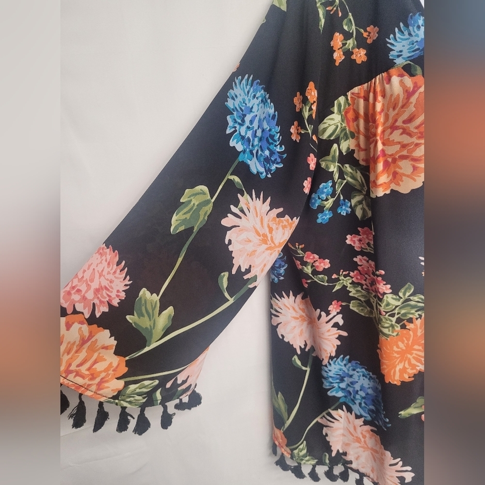 August Silk L Open Front Cardigan Floral Lightweight Fringe Excellent Condition - Picture 2 of 5